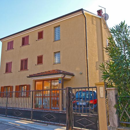 Apartments Fumica 954 Pula Exterior foto